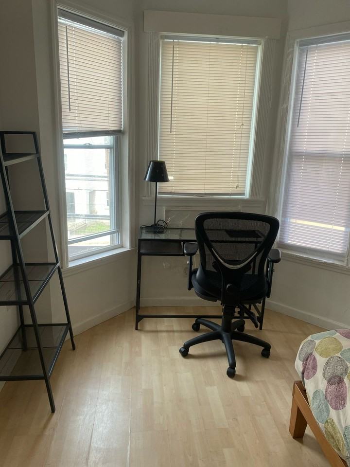 62 Tonnelle Avenue #201 - Photo 6 of 7