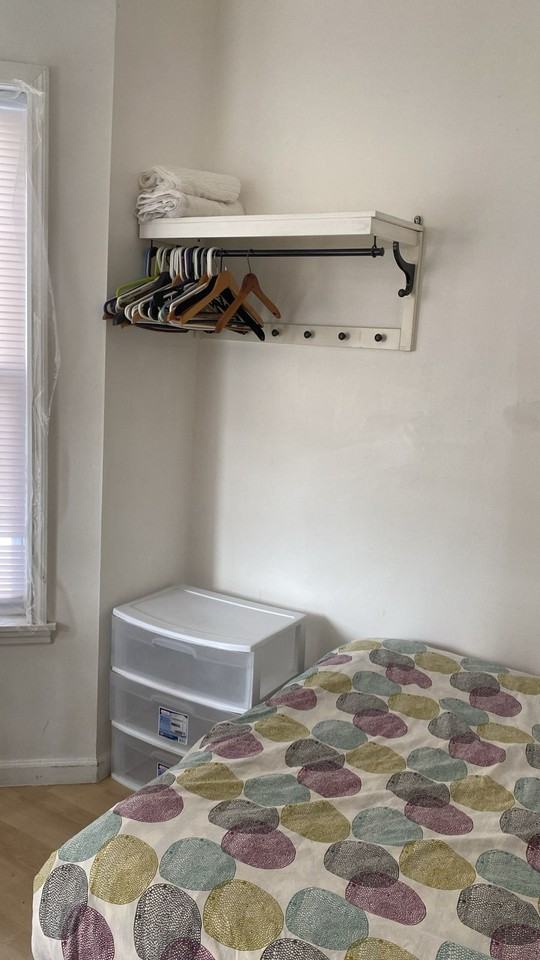 62 Tonnelle Avenue #201 - Photo 4 of 7