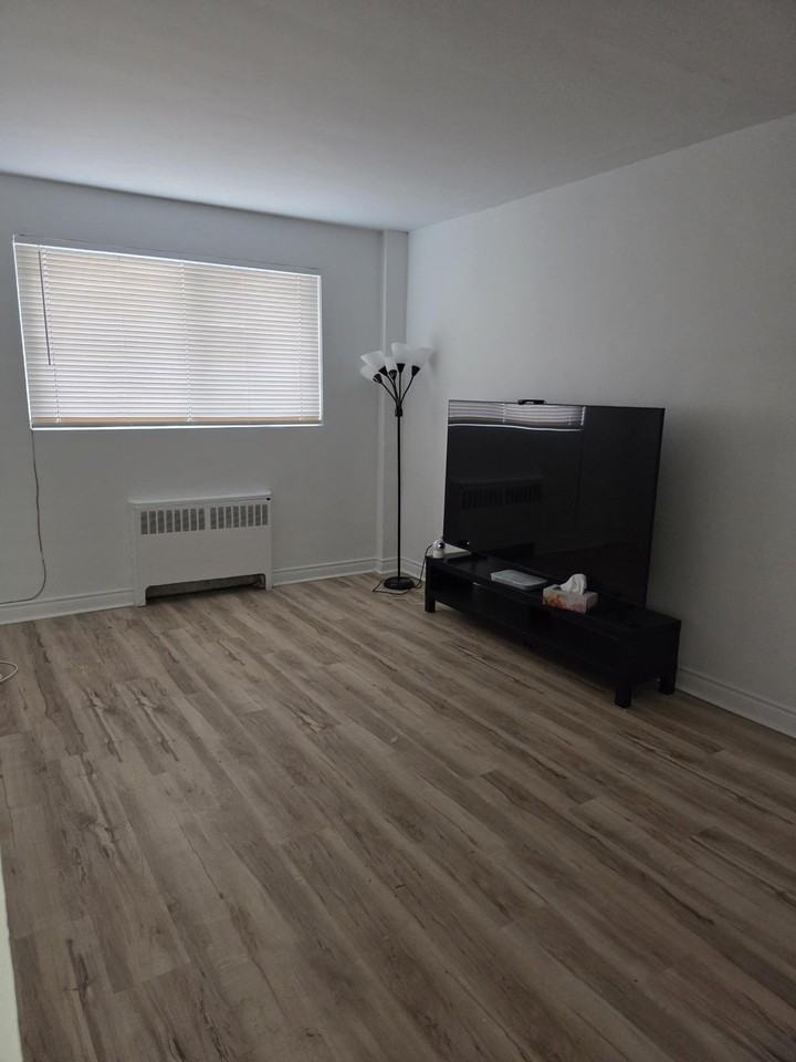 2300 Avenue Madison ##5 - Photo 4 of 11