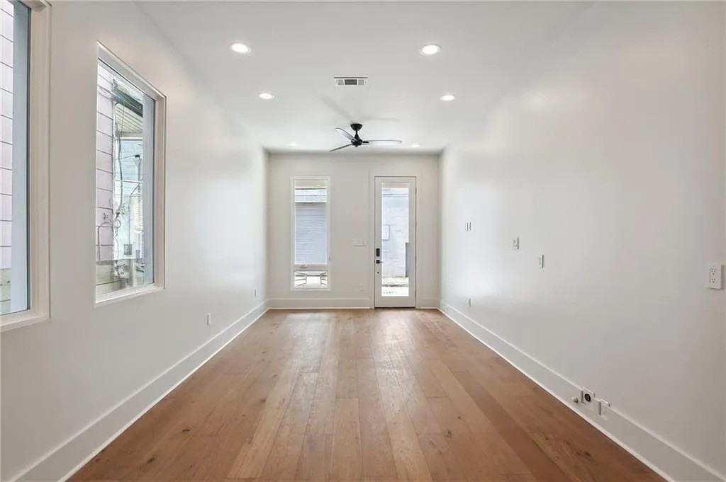 933 Terpsichore Street - Photo 4 of 31