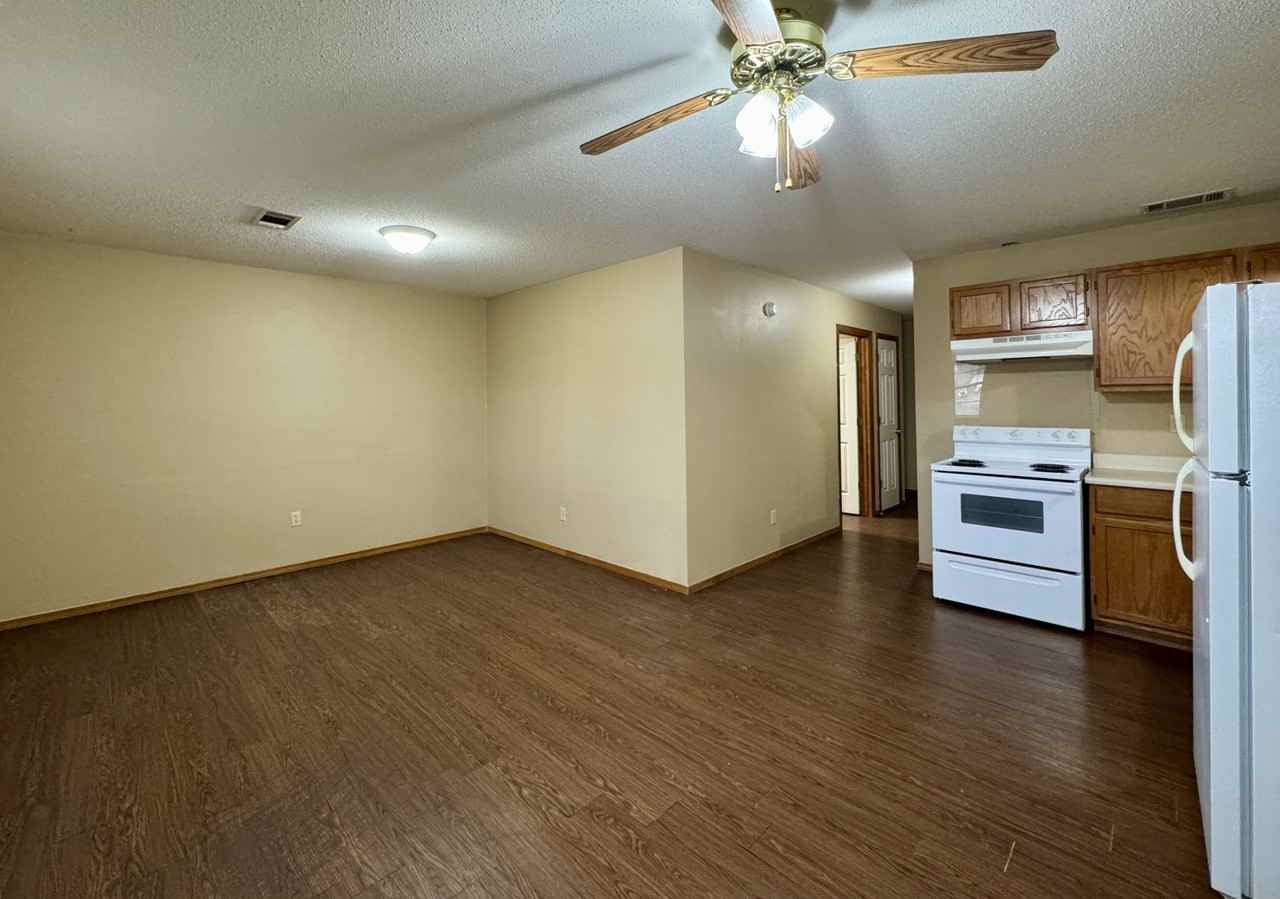 102 Davis Ln #A - Photo 5 of 8