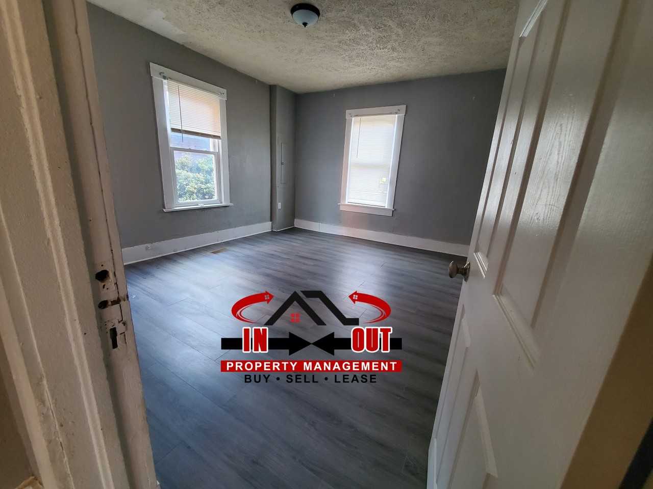 413 Frederick St #1 - Photo 3 of 14