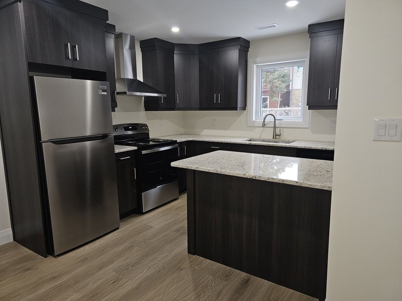 425 Partington Avenue #2 - Photo 5 of 10