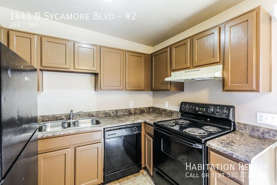 1443 N Sycamore Blvd #2 - Photo 2 of 22