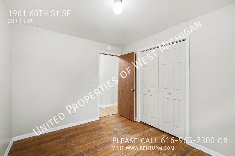 1961 60th St Se - Photo 4 of 19