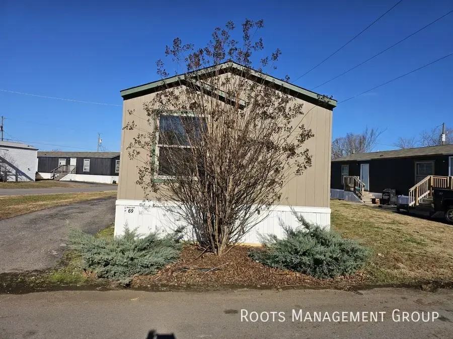 69 Riviera Courts Dr #69 - Photo 2 of 10