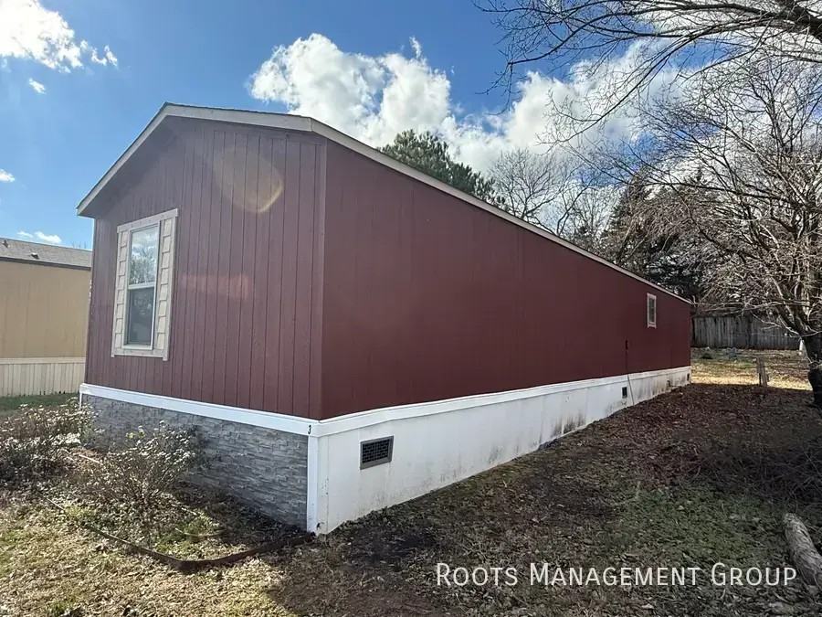 1614 S Lowry St #3 - Photo 3 of 15