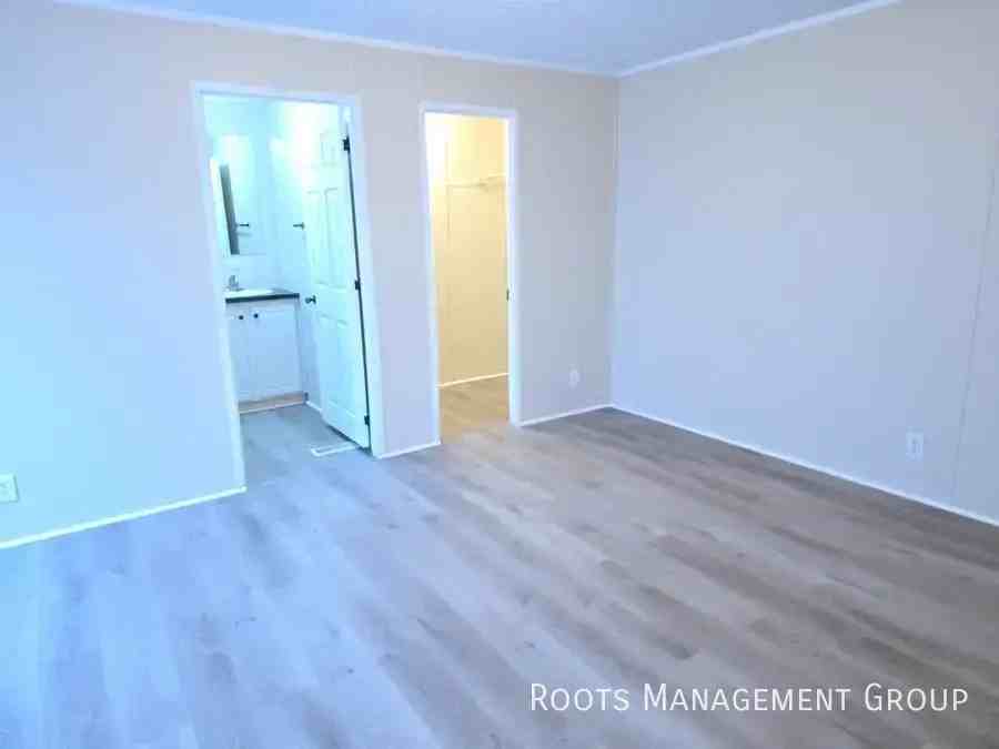 2501 Chestnut St #2501C - Photo 6 of 10