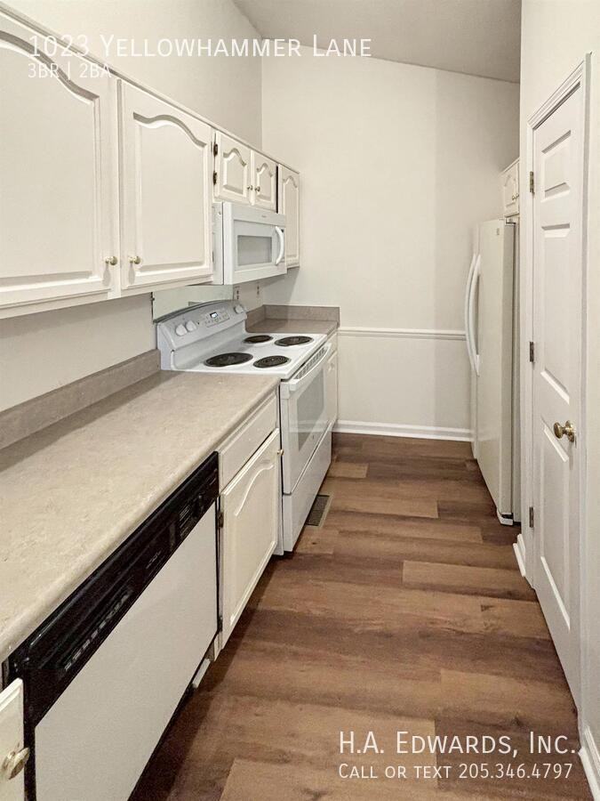 1023 Yellowhammer Ln - Photo 7 of 22