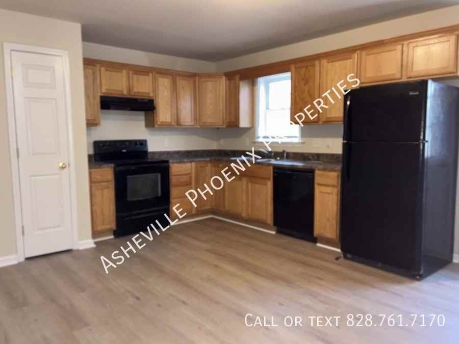 18 Ican Dr Apt A #A - Photo 4 of 14