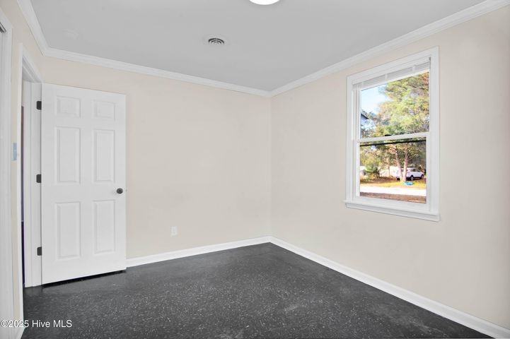 1002 School Street - Photo 3 of 10