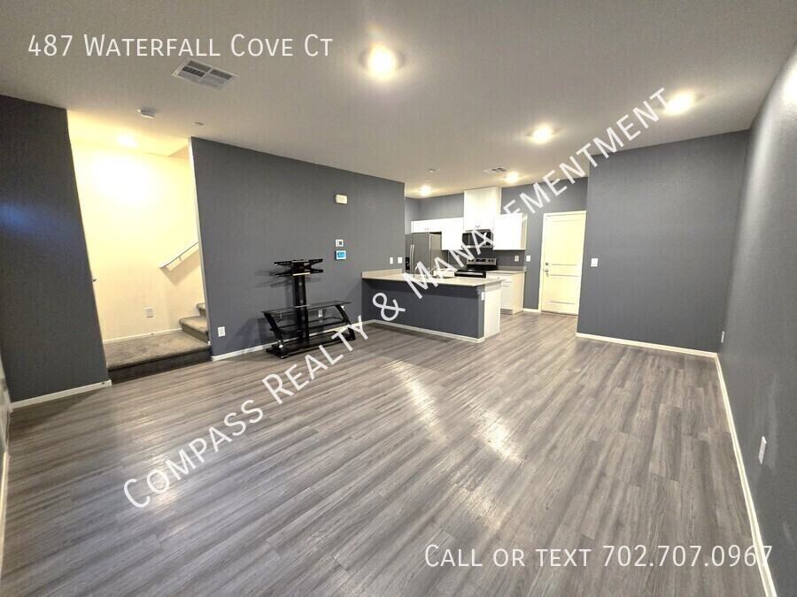 487 Waterfall Cove Ct - Photo 4 of 25