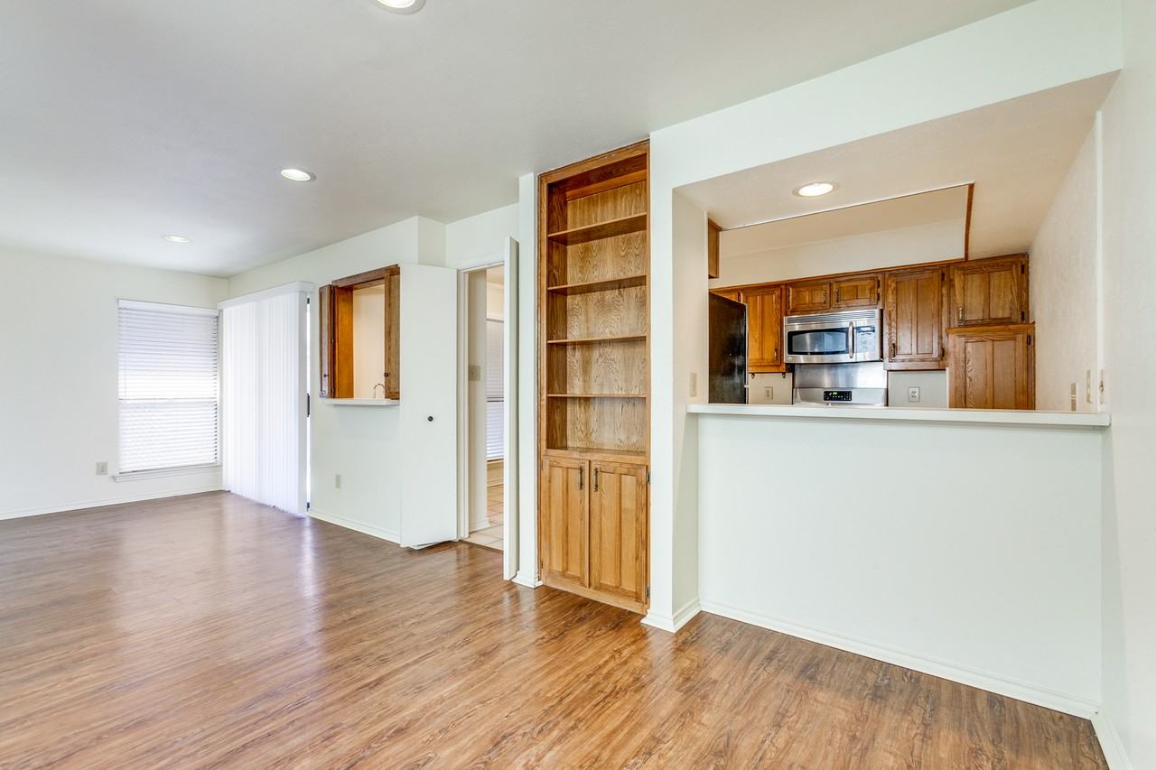 3007 Allister St - Photo 5 of 14