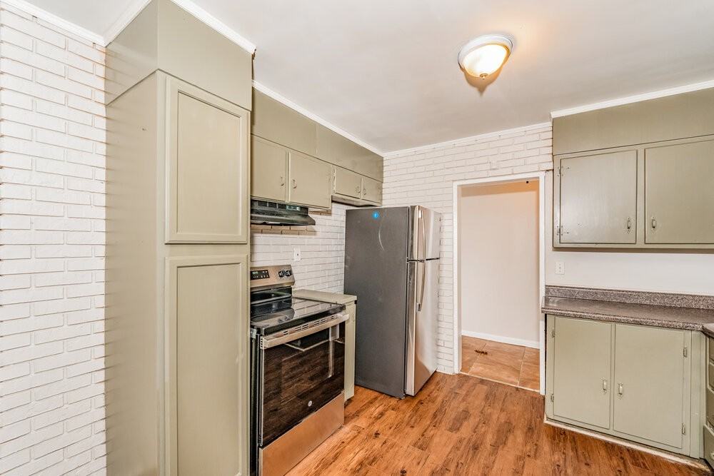 325 16th Ave Nw - Photo 7 of 16