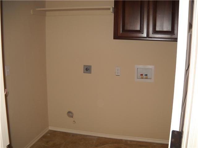 1242 N Shannon Ave - Photo 6 of 17