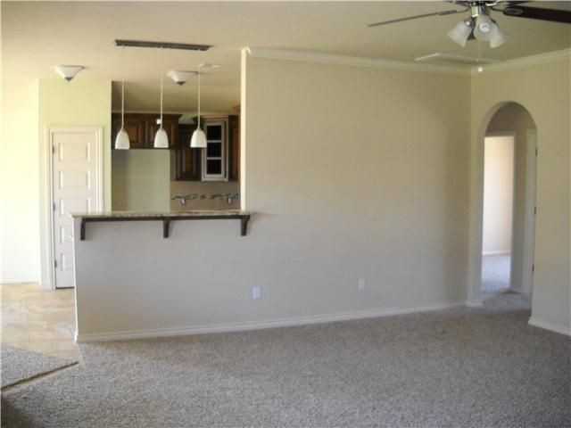 1242 N Shannon Ave - Photo 7 of 17