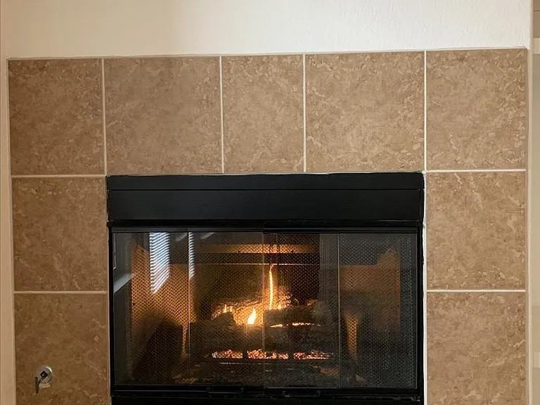 2803 Kansas Dr - Photo 4 of 27