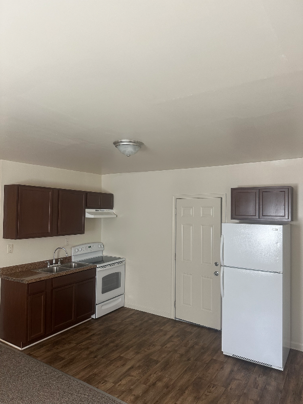 46 Ande. Baltimore St #46APT1 - Photo 2 of 10