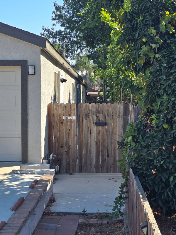 15381 Monterey Ave - Photo 7 of 7