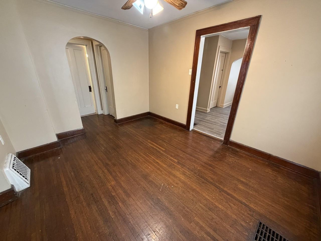 225 Delaware Ave - Photo 4 of 9