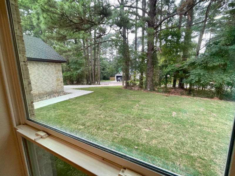 18291 Clear Lake Cir - Photo 5 of 20