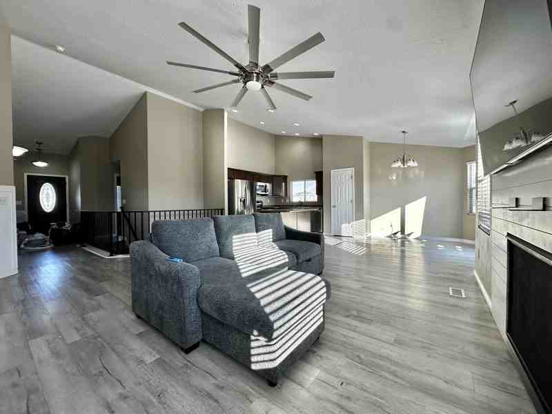 1976 En - Photo 5 of 17