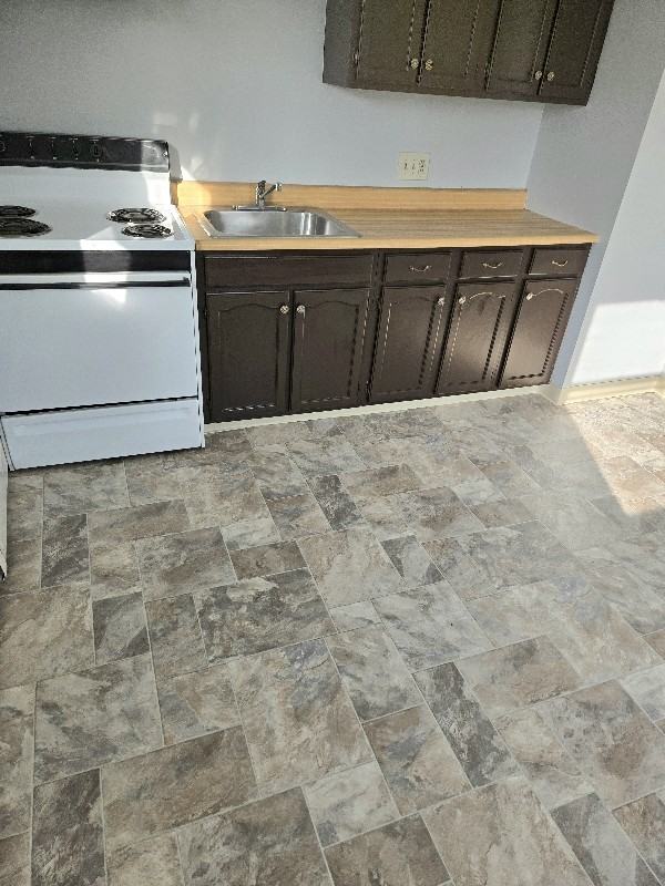 270 Washington Blvd #4 - Photo 2 of 20