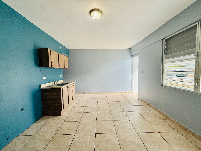 348 Calle 13 #1LEFT - Photo 5 of 14