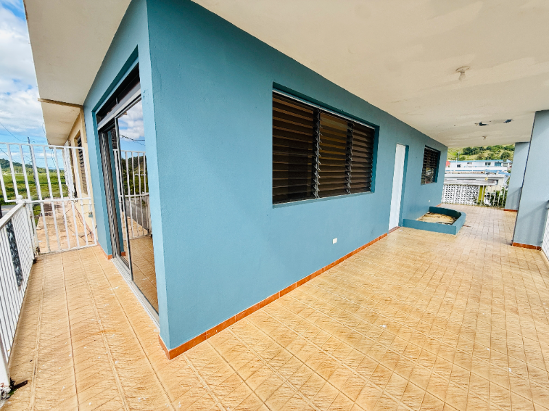 348 Calle 13 #3-2ndFL - Photo 2 of 17