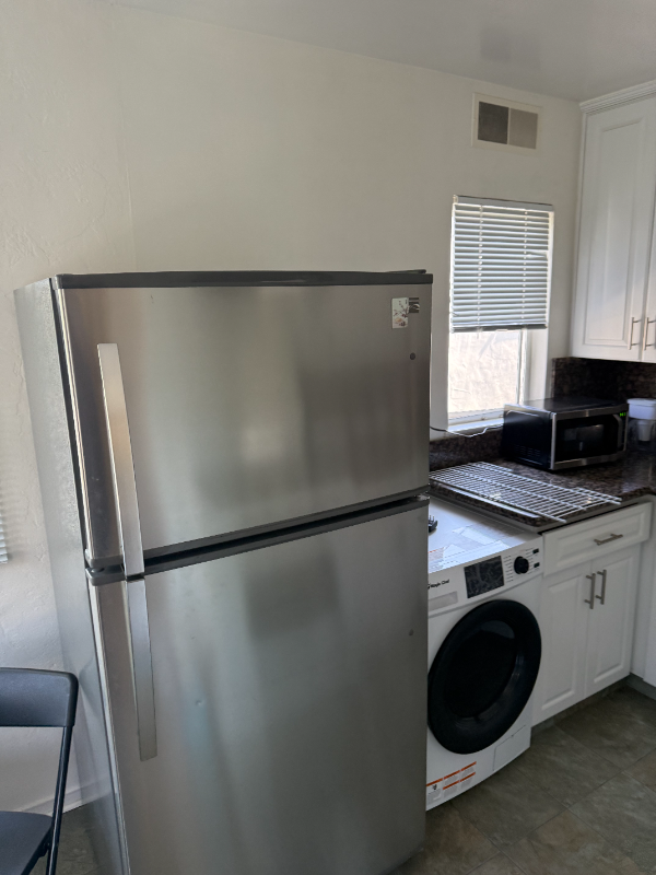 1708 Euclid Ave #7 - Photo 4 of 7