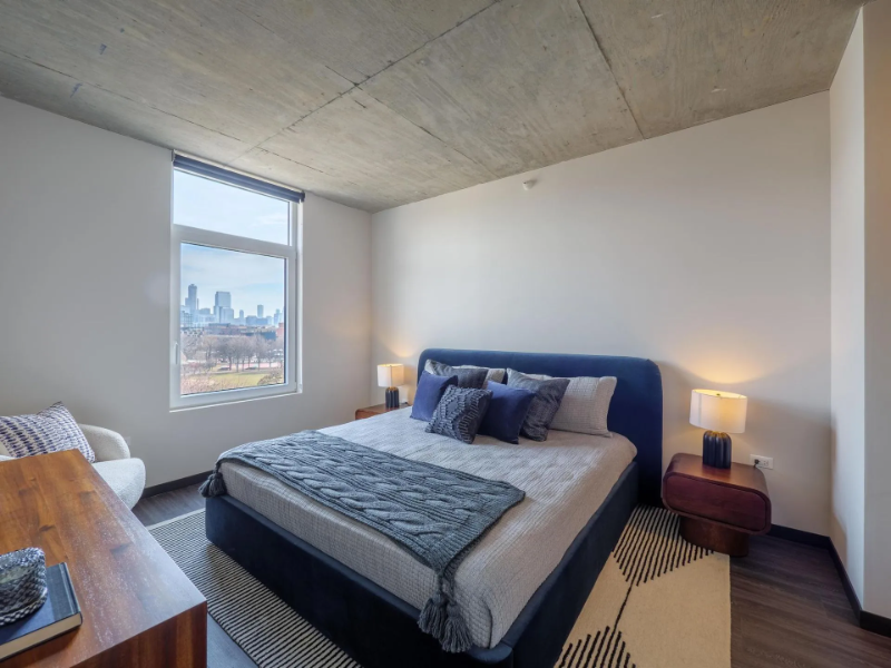 1601 W Lake St - Photo 3 of 20