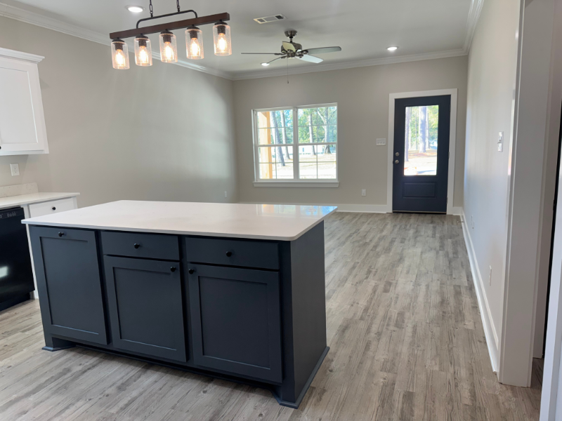 324 #B - Photo 2 of 12