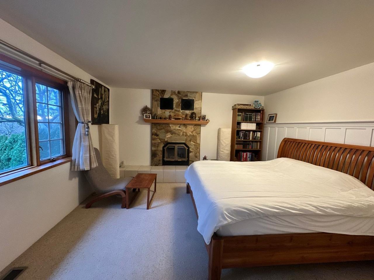 628 East 9th Street - Photo 6 of 8