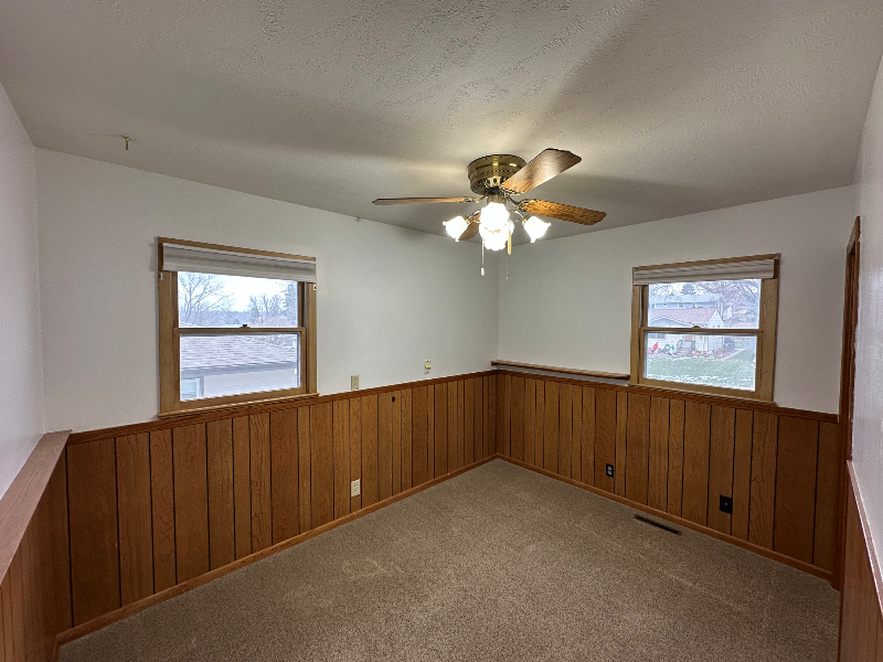 9418 Meredith Ave - Photo 4 of 19