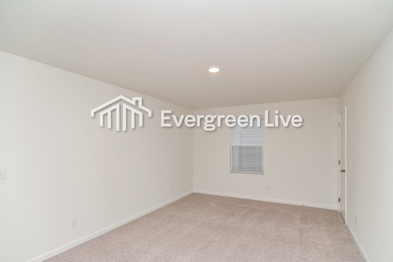 3572 Fellowship Rd - Photo 4 of 15