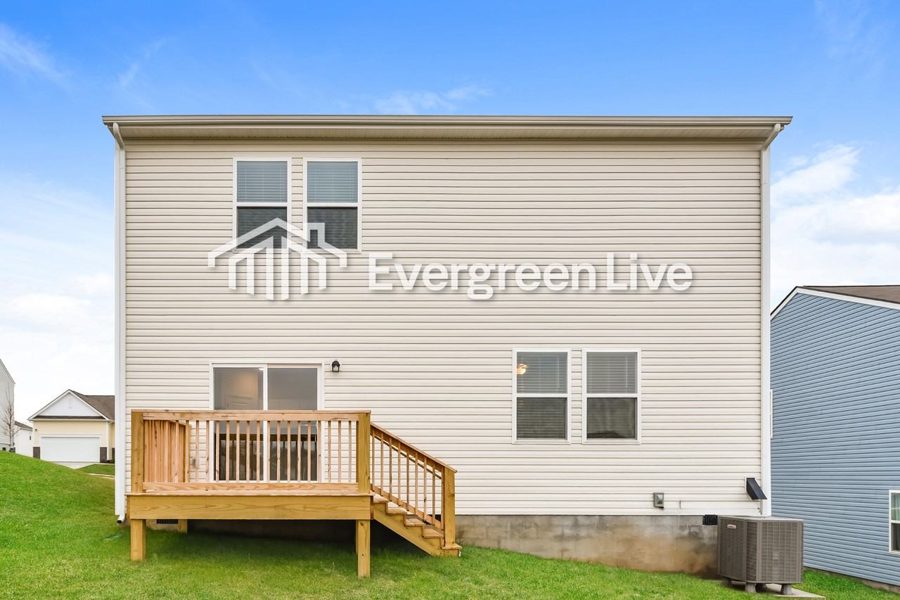 3572 Fellowship Rd - Photo 7 of 15