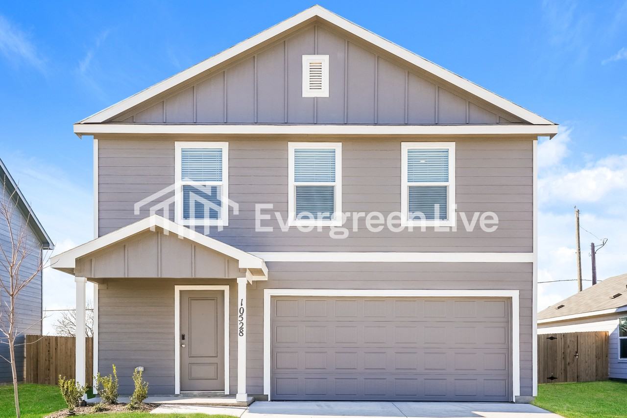 10528 Desert Hawk Cir - Photo 2 of 16