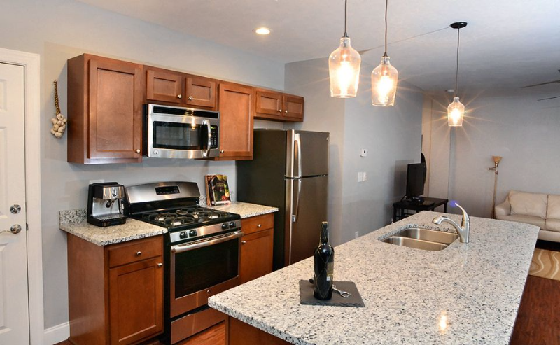 201 S Main St #12 - Photo 3 of 17