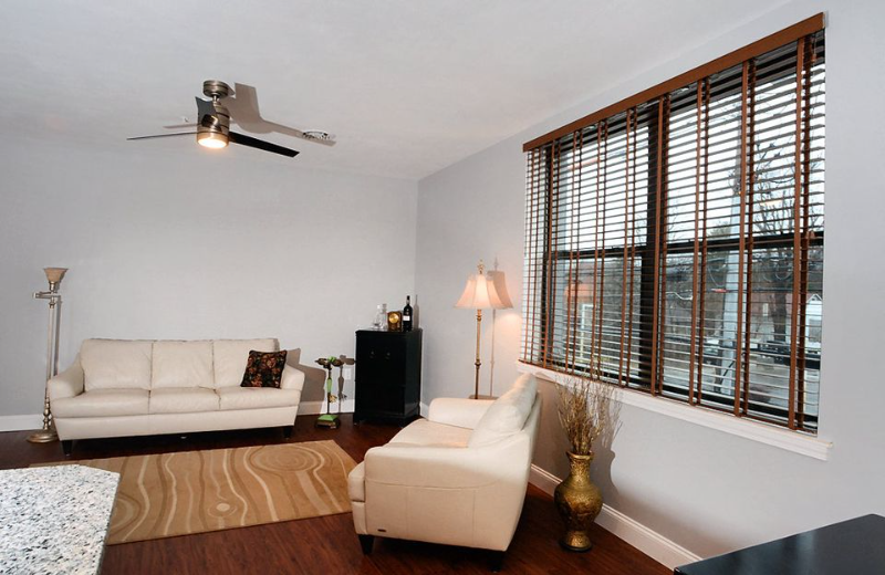 201 S Main St #12 - Photo 5 of 17