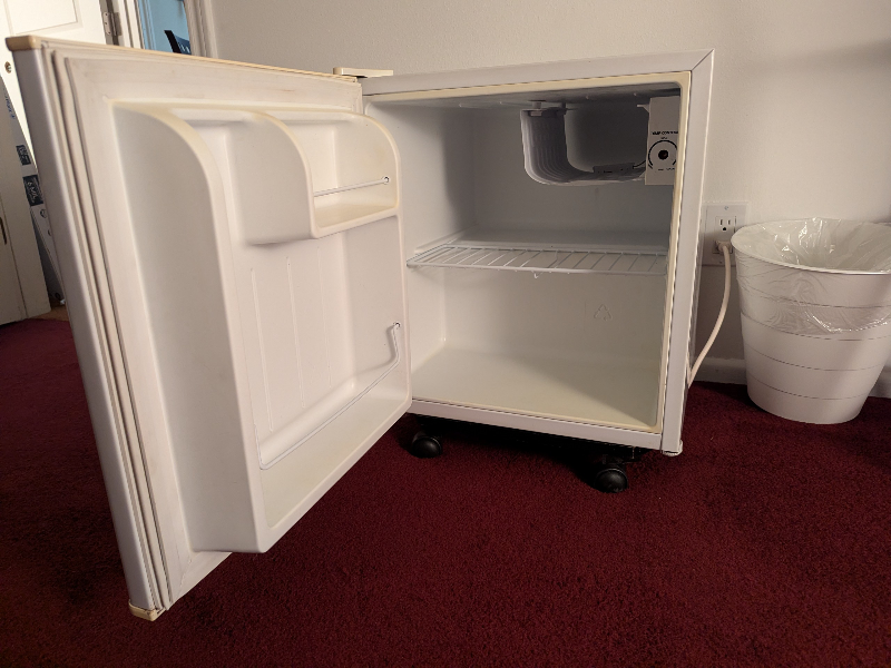 3814 Starhill Dr - Photo 4 of 12