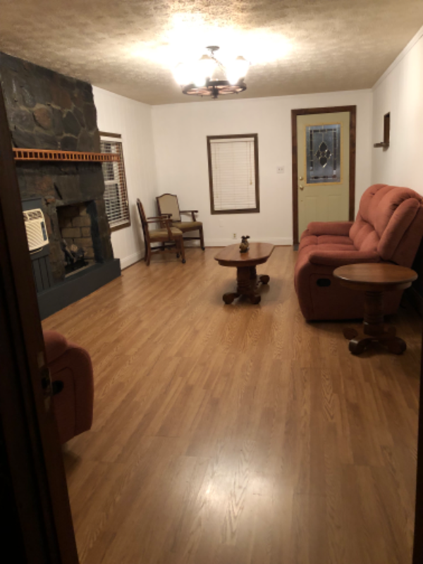 429 Hollywood Church Rd - Photo 5 of 14