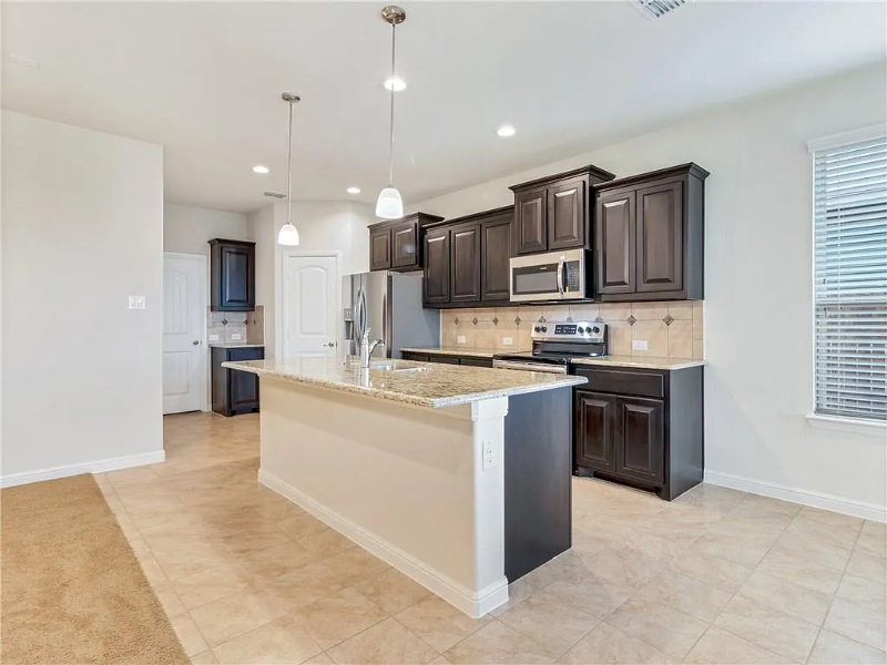 4820 Bronzeleaf Ln - Photo 4 of 10