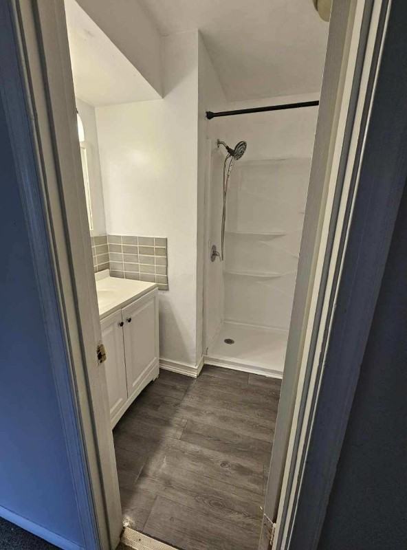 2929 Hilton Ave - Photo 6 of 10