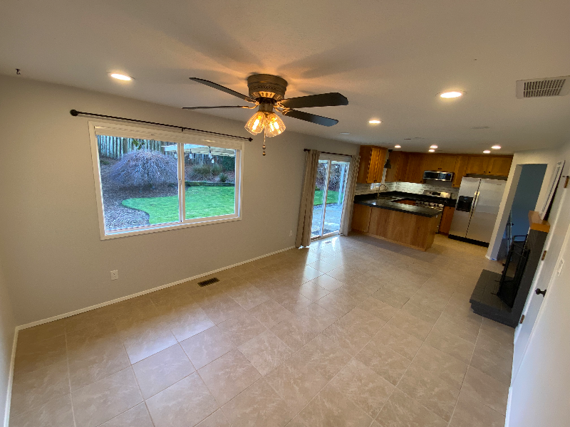 10375 Sw Johnson St - Photo 5 of 11