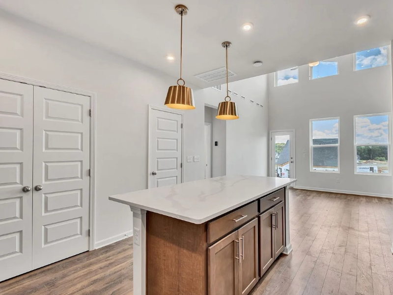 603 Club View Way - Photo 2 of 20