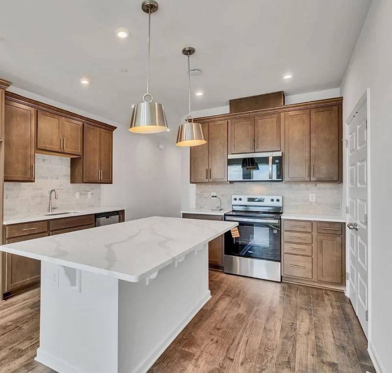 603 Club View Way - Photo 3 of 20