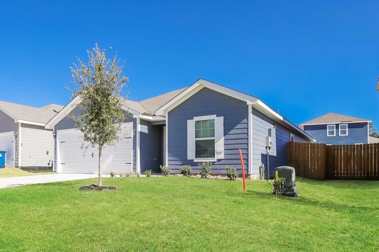 23131 Shakespeare Dr - Photo 6 of 32