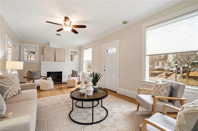 732 Maryland Ave - Photo 4 of 16