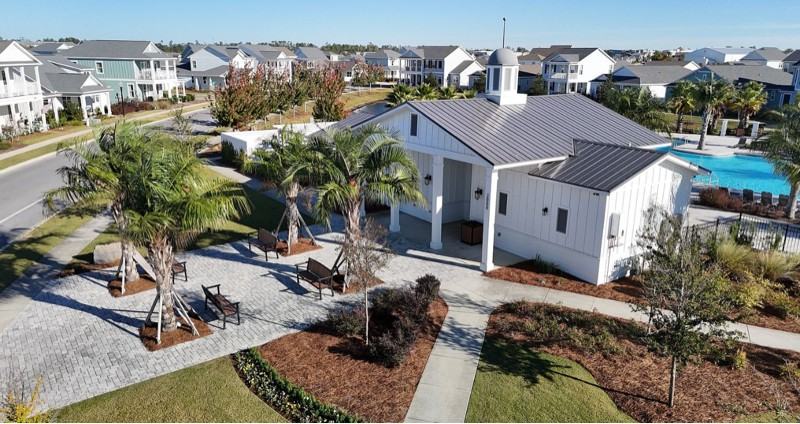 2129 Sedges Ave - Photo 3 of 20