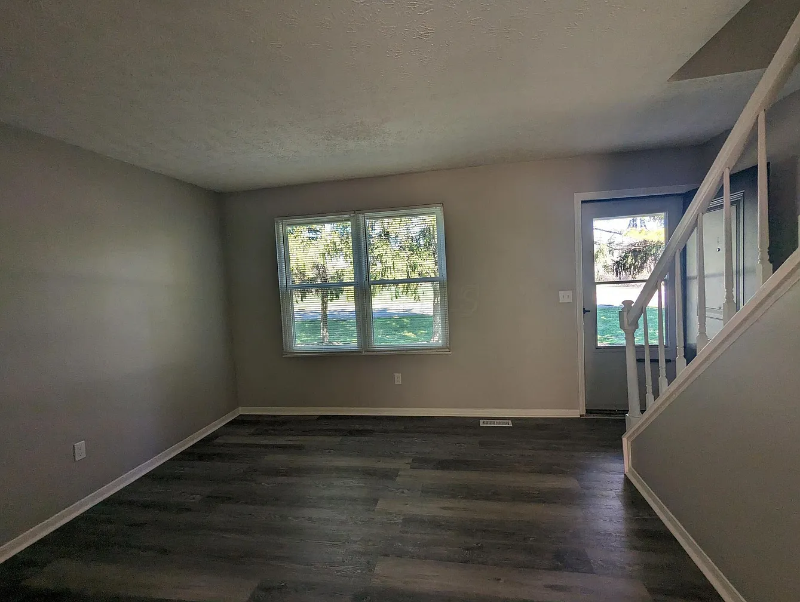 5730 Crossing Ct #1 - Photo 3 of 10